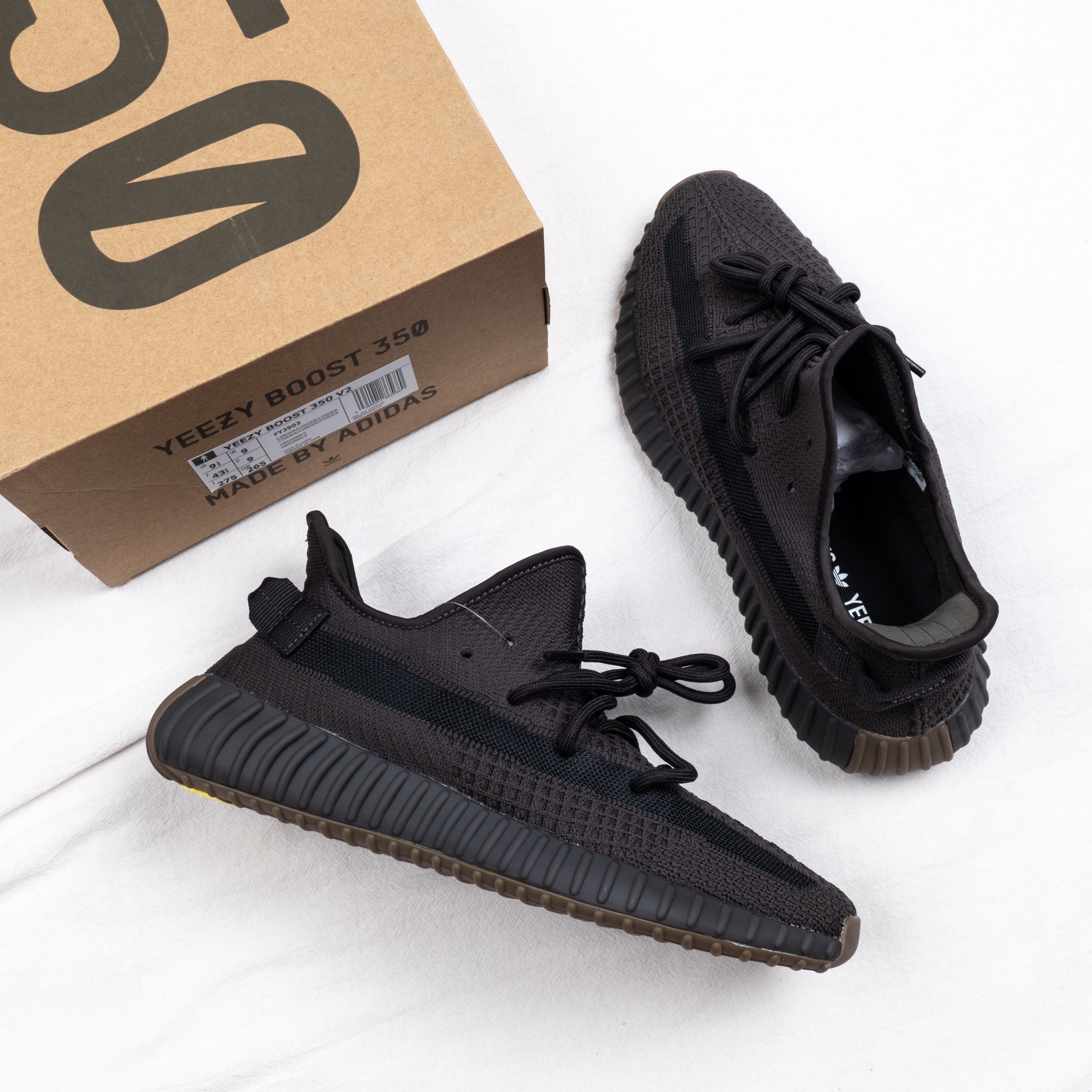 Adidas Yeezy Boost 350 V2 “Cinder” 碳黑黑魂生膠底慢跑鞋男女鞋