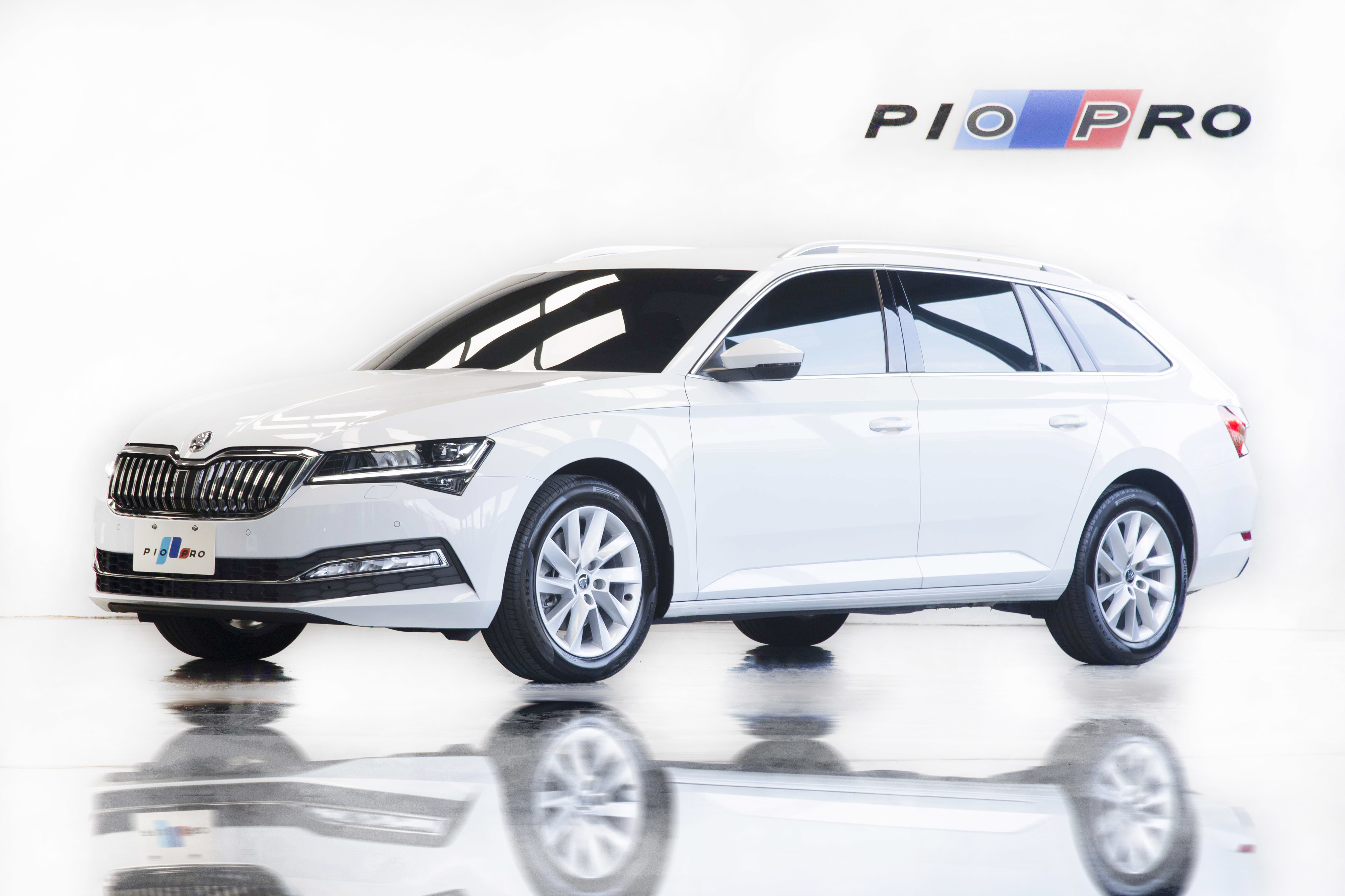 2022 Skoda Superb