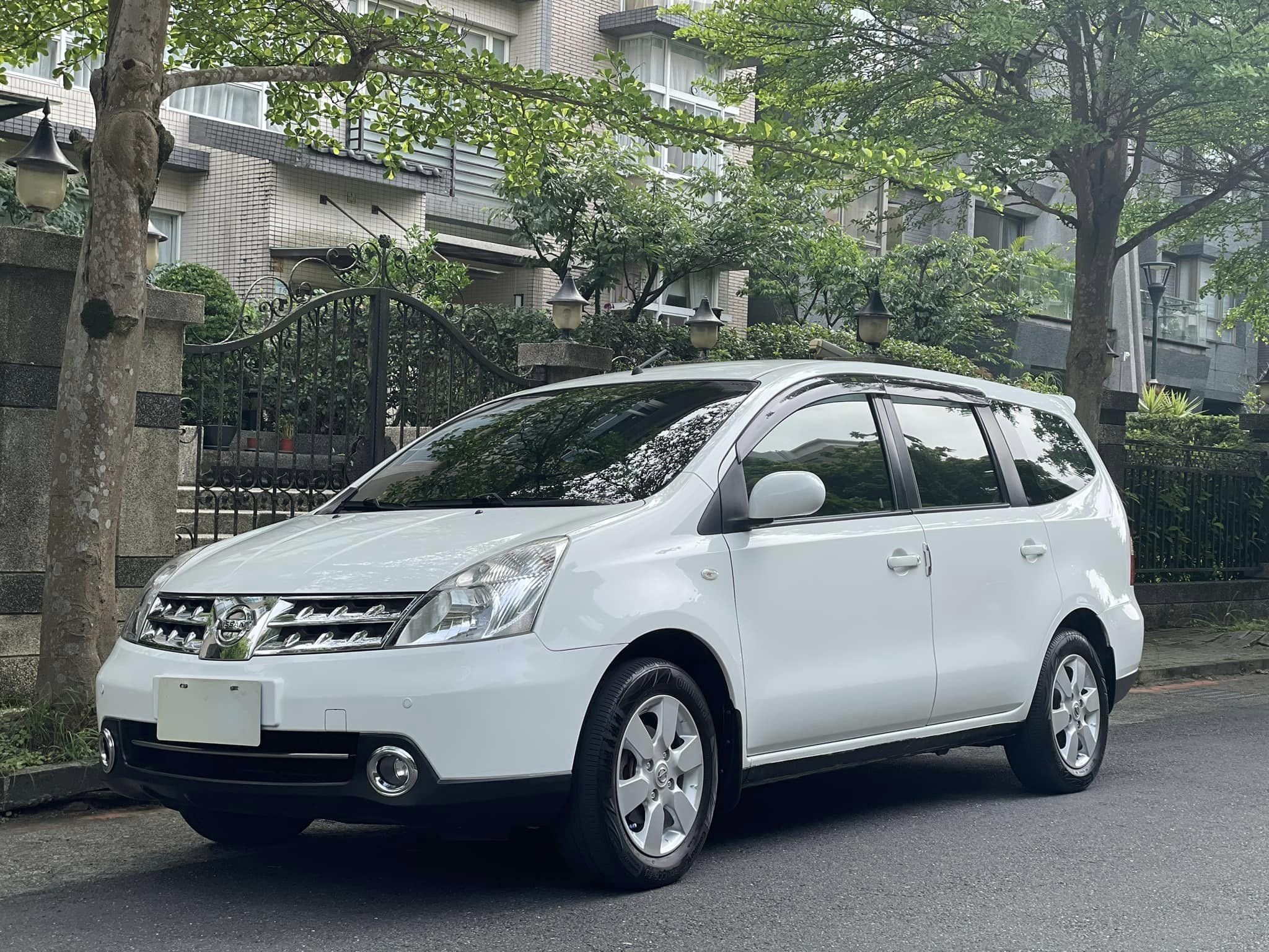 2010 Nissan 日產 Grand livina