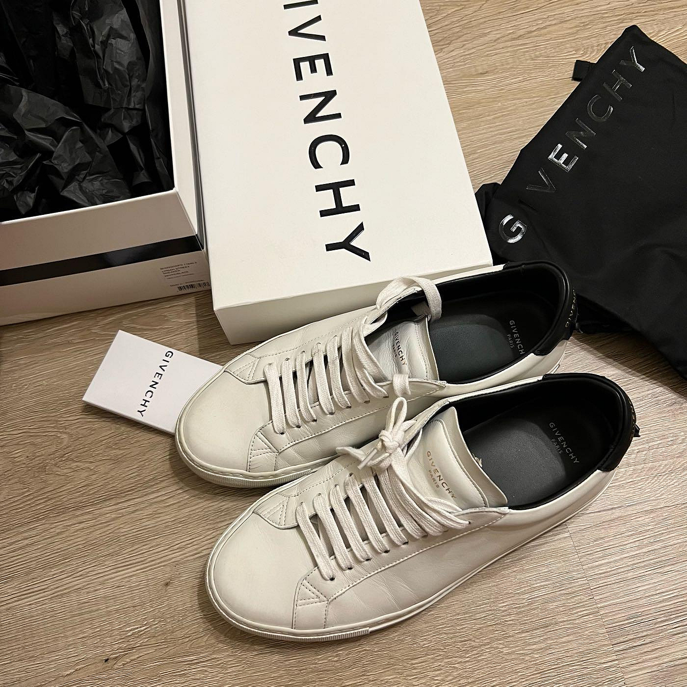 瑞奇二手精品givenchy 美品42小白鞋| Yahoo奇摩拍賣