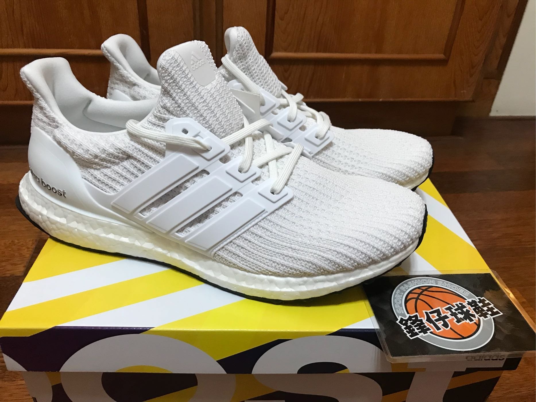 【 鋒仔球鞋 】ADIDAS ULTRA BOOST 4.0 全白 編織 馬牌鞋底 慢跑鞋 男鞋 BB6168