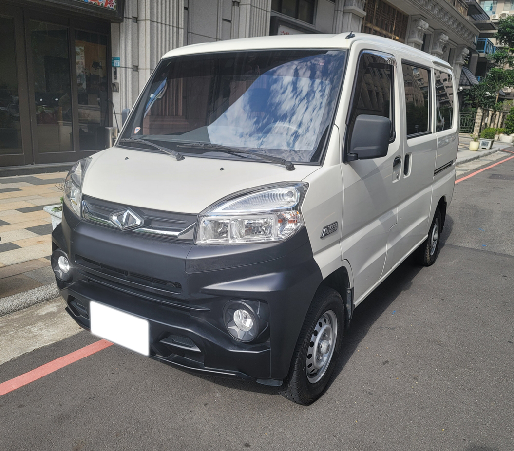 2018 Mitsubishi 三菱 商用車