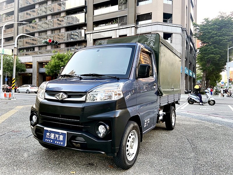 2022 Mitsubishi 三菱 商用車