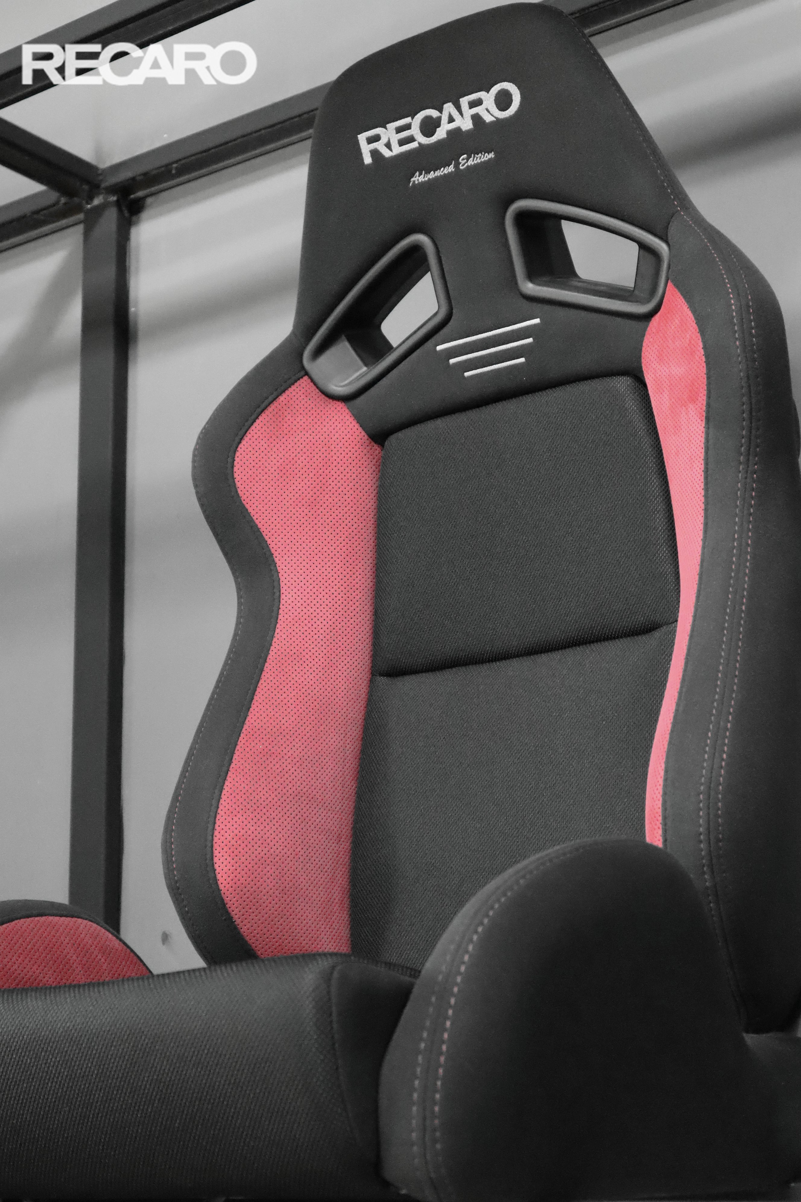 全新進口RECARO SR-7 AE 黑/紅ultrasuede®世界限定可調賽車椅非BRIDE