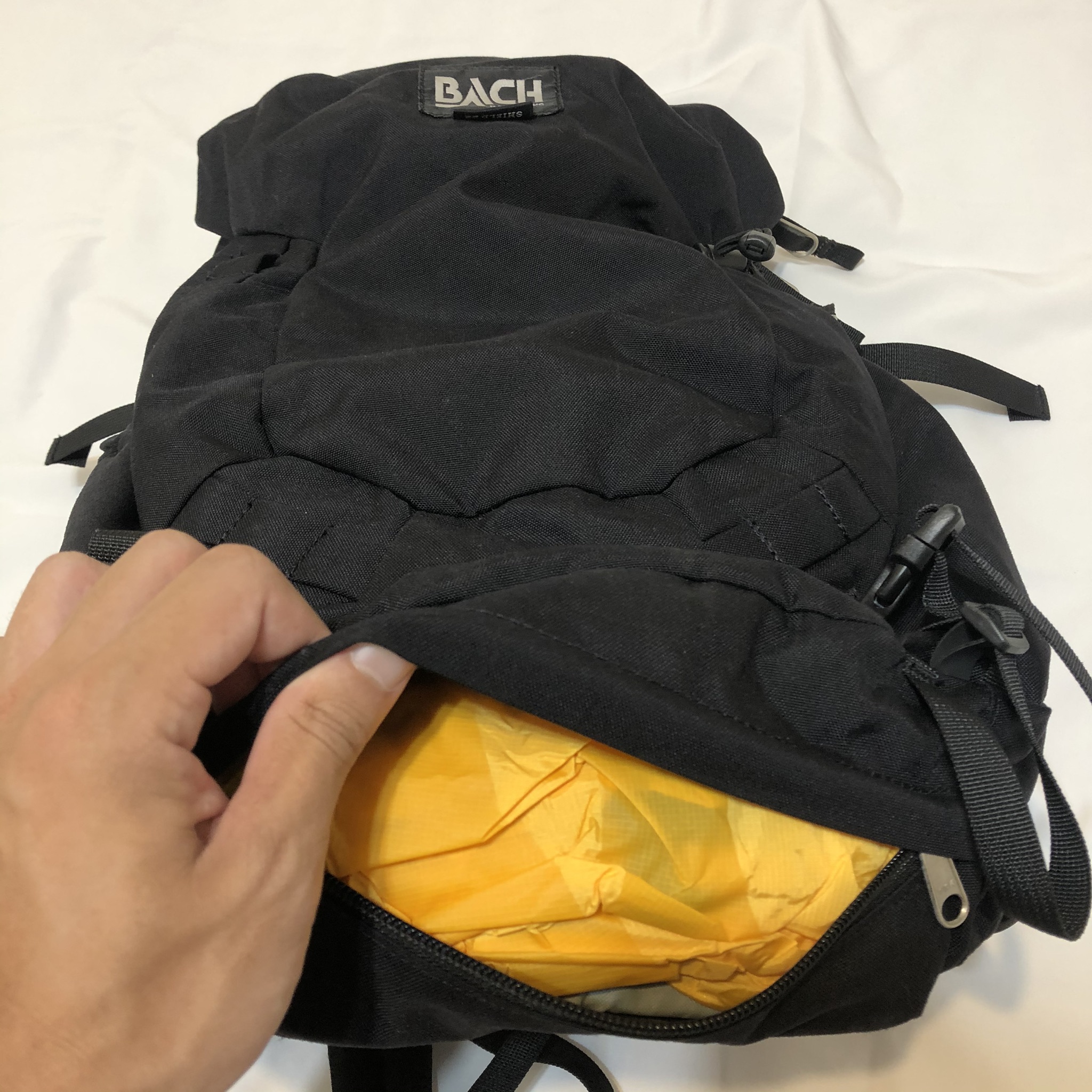 BACH shield 22 backpack 後背包黑日本帶回旅行登山戶外機能| Yahoo