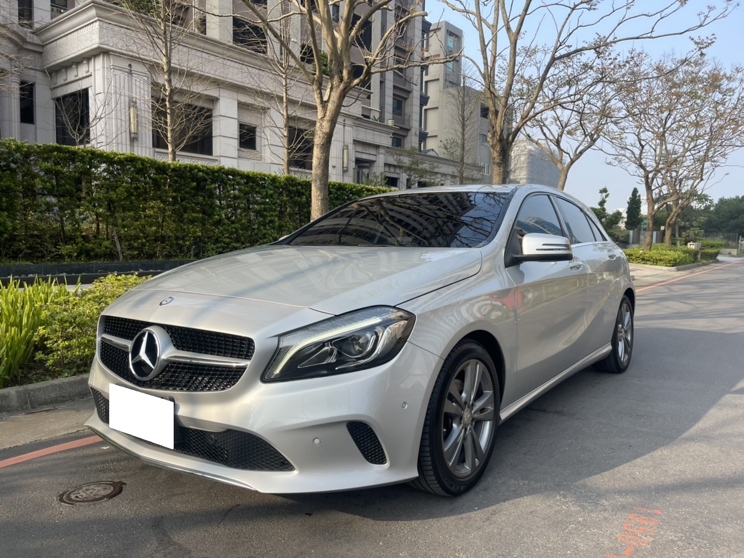 2015 M-Benz 賓士 A-class