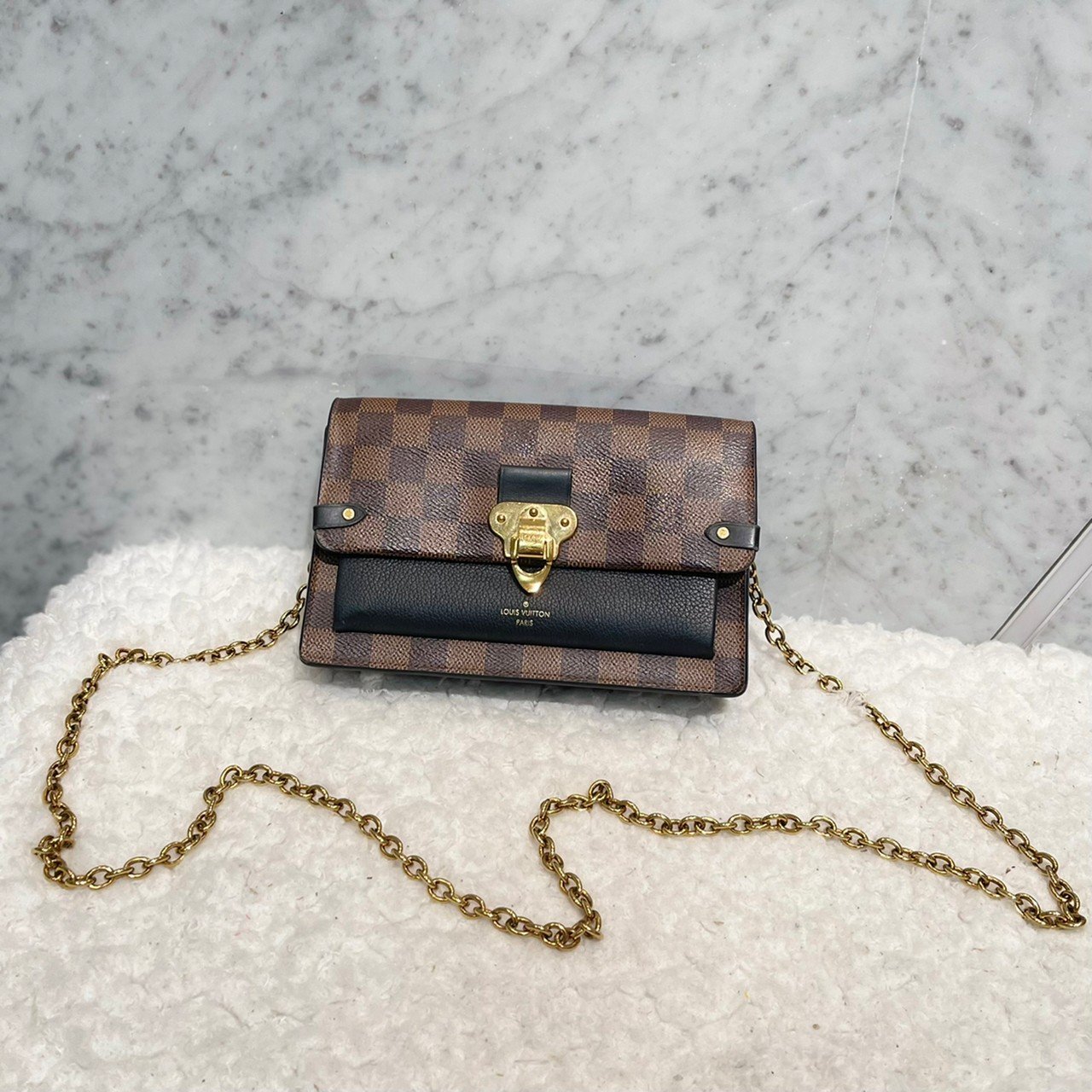 Very New LV Vavin Chain Wallet, Luxury, Bags & Wallets on Carousell