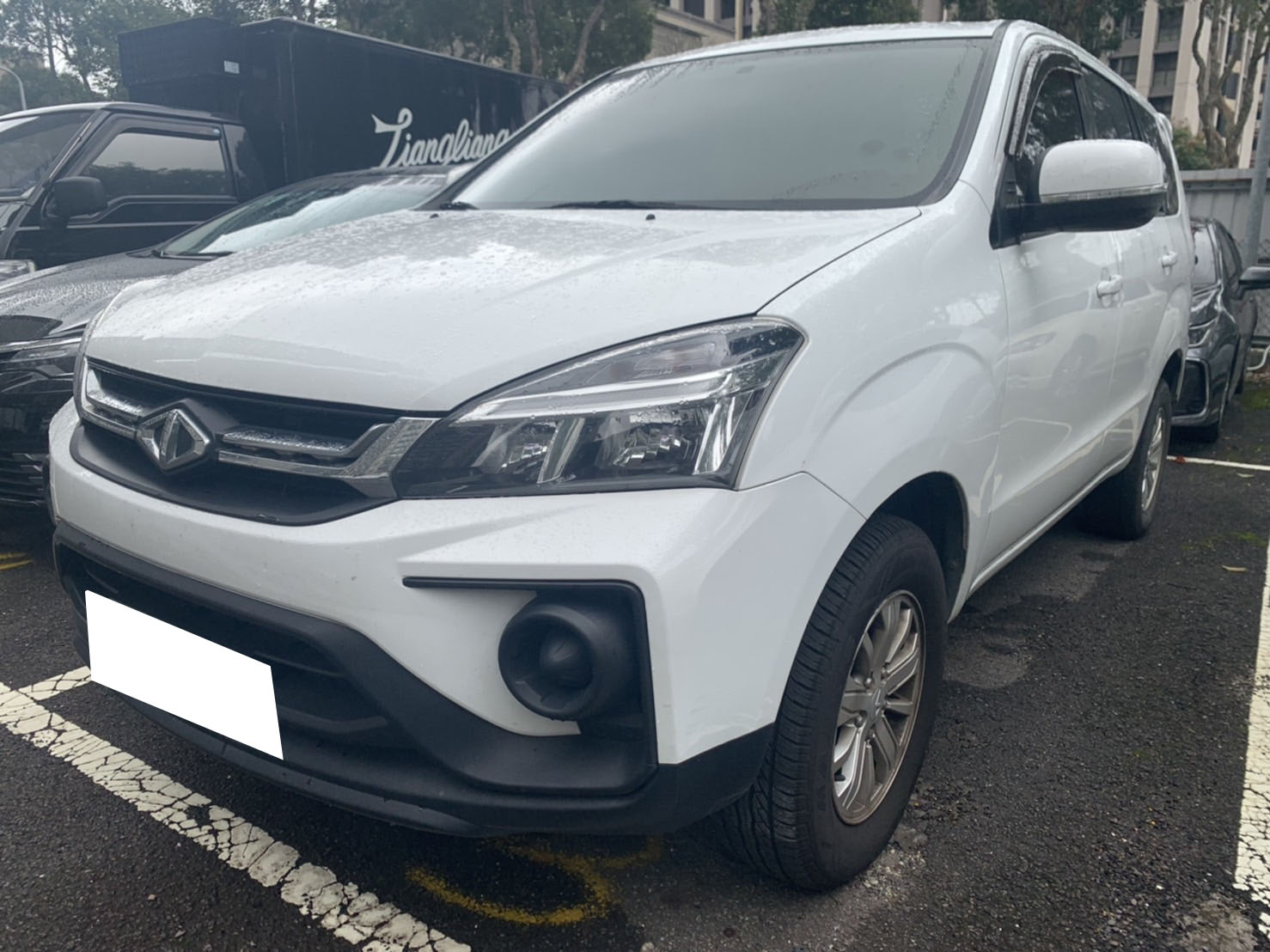 2019 Mitsubishi 三菱 Zinger