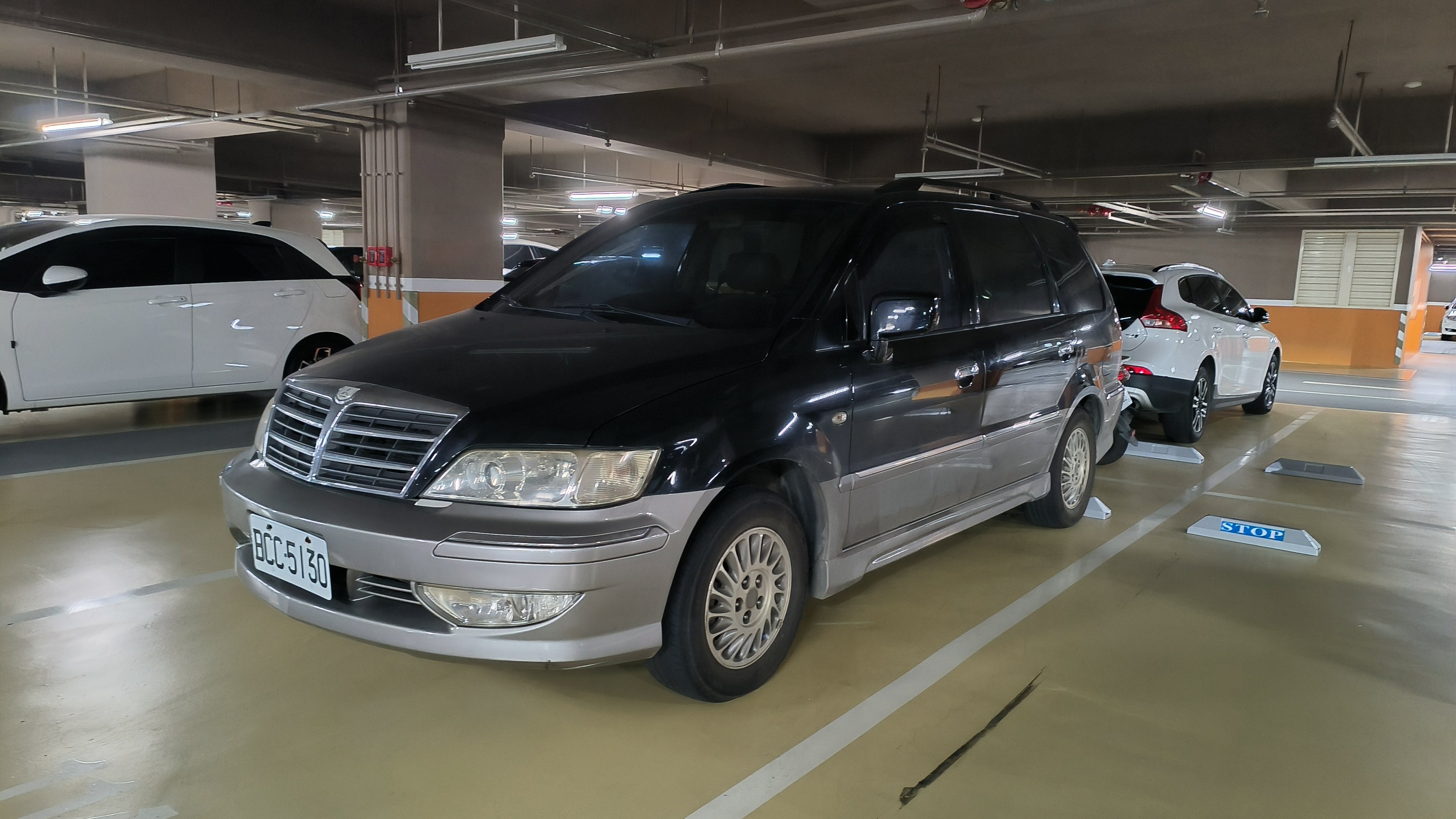 2004 Mitsubishi 三菱 Savrin