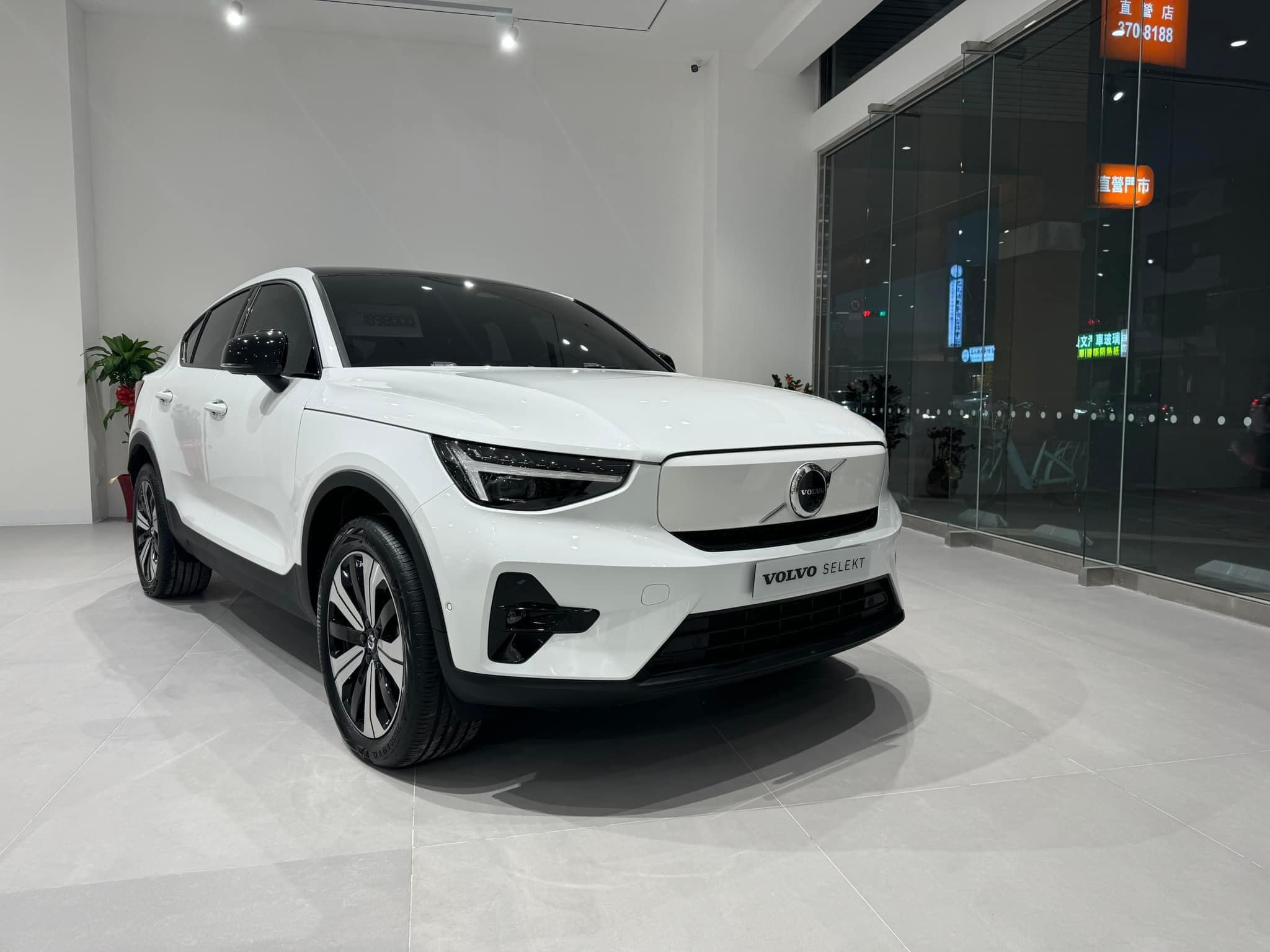 2022 Volvo 富豪 C40