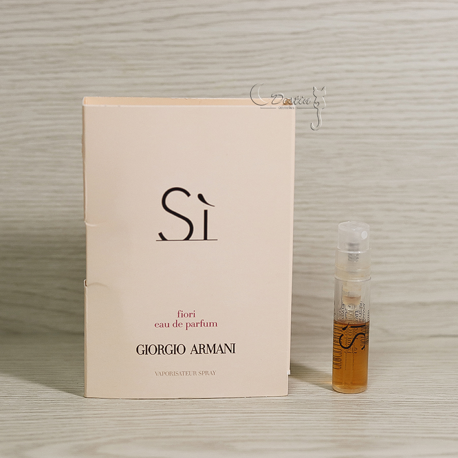 Giorgio Armani 亞曼尼Si Fiori 摯愛花香女性淡香精1.2mL 試管香水全新