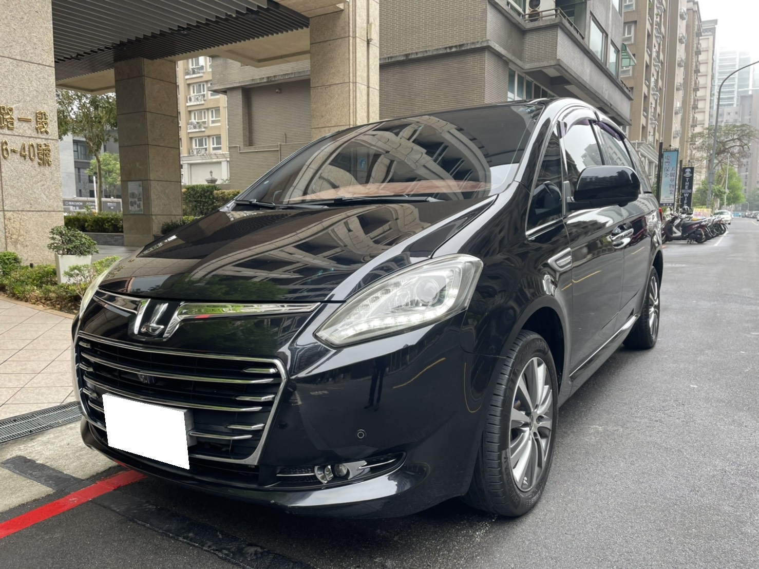 2014 Luxgen 納智捷 M7 turbo