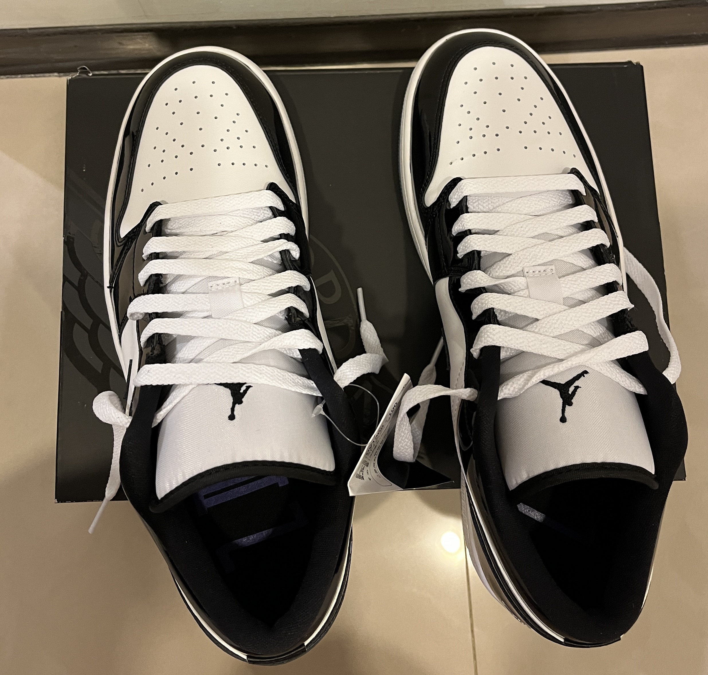 Air Jordan 1】 NIKE Low Concord 漆皮冰藍底黑白男款DV1309-100