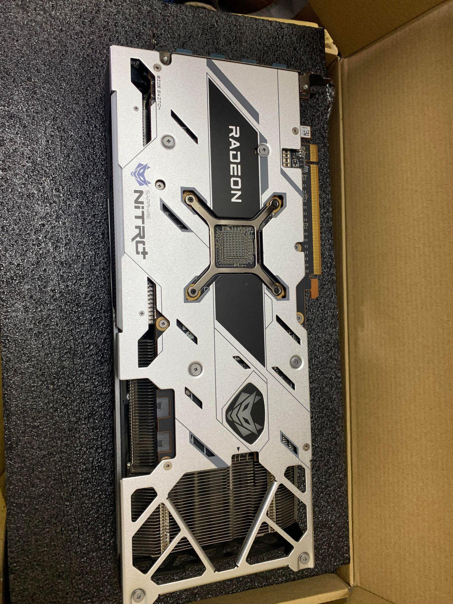 Sapphire Nitro+ AMD Radeon RX 6700 XT 12G DDR6 高雄楠梓可面交