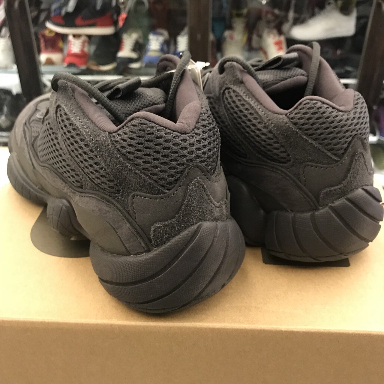 女碼BEETLE ADIDAS YEEZY 500 UTILITY BLACK 全黑麂皮肯爺老爹鞋F36640