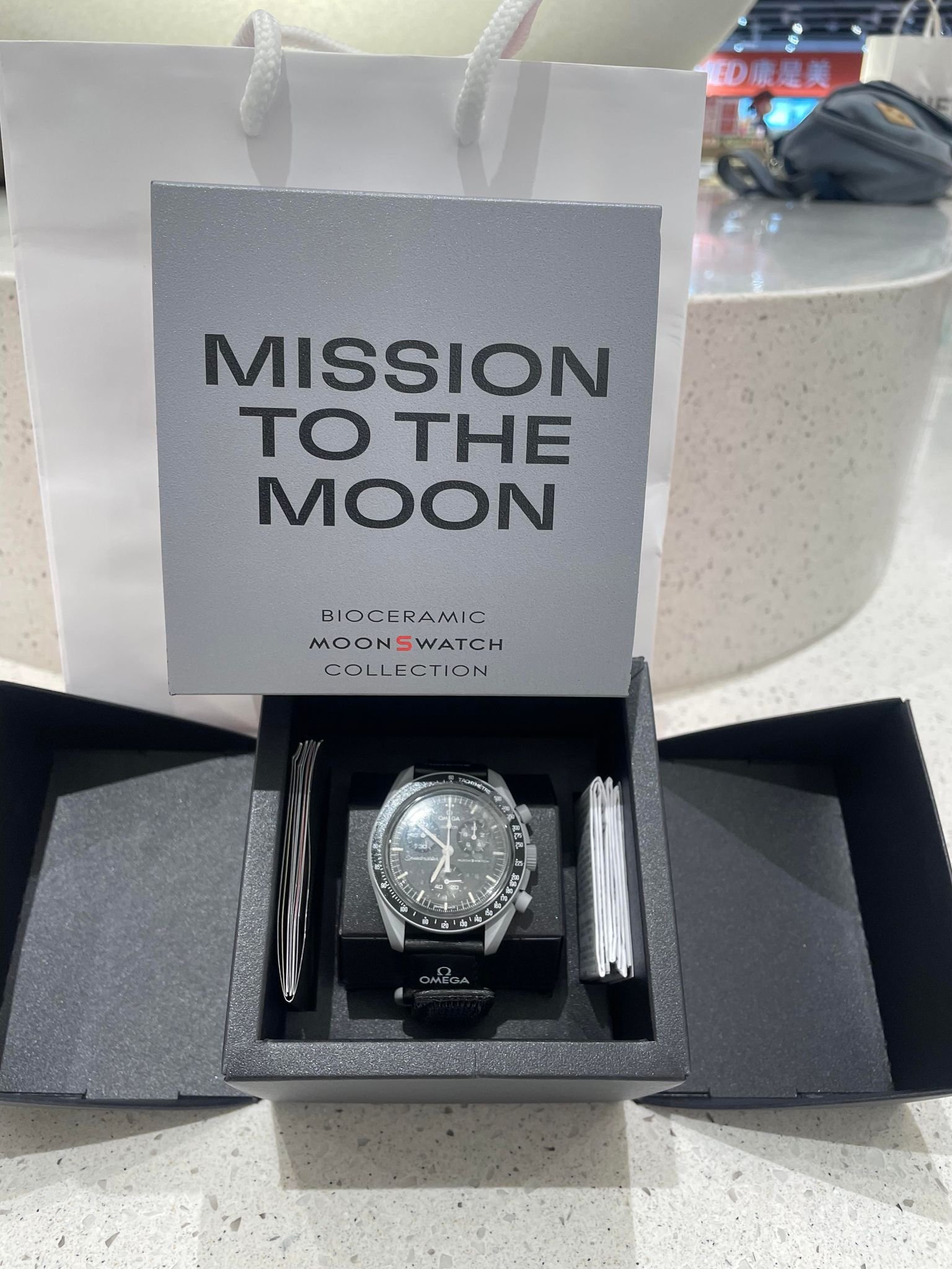 最新入荷】 【新品未使用】Swatch × Omega Mission to Moon 腕時計