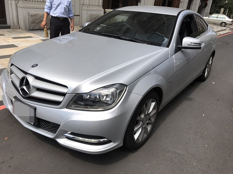 2011 M-Benz 賓士 C-class coupe