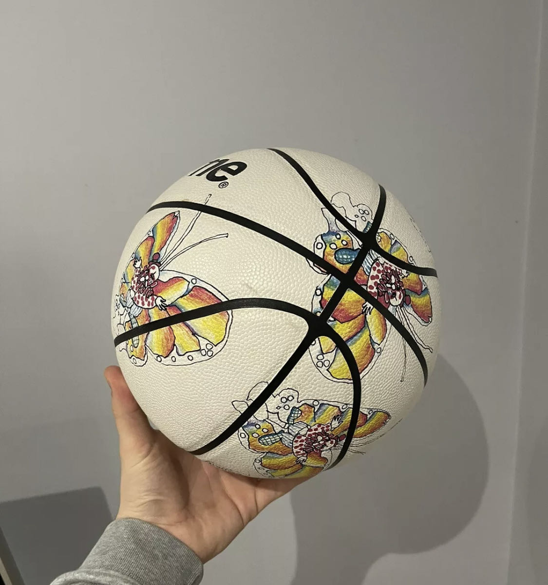 supreme 蝴蝶籃球Gonz Butterfly Spalding Basketball 二手正品| Yahoo
