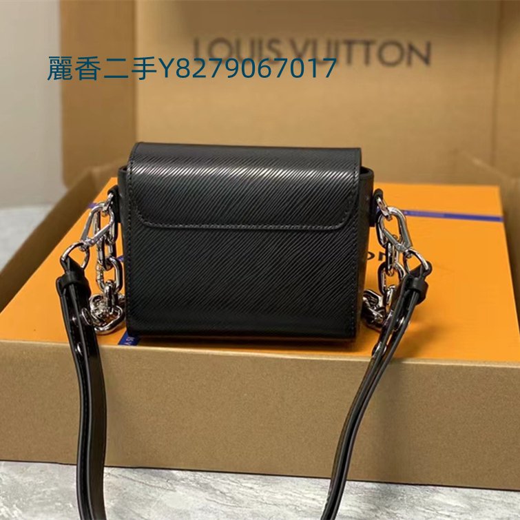 Louis Vuitton M22296 Twist Lock