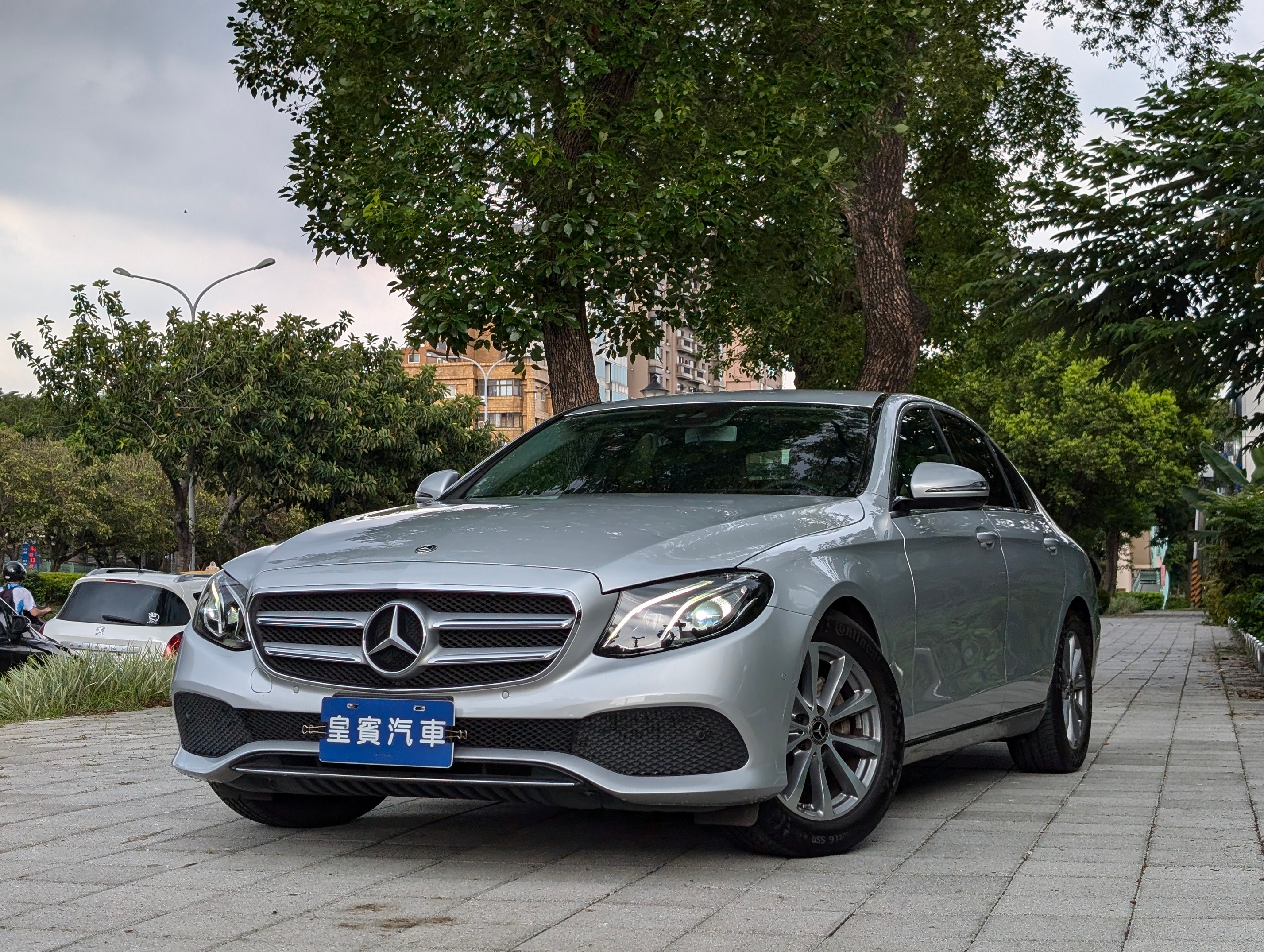 2017 M-Benz 賓士 E-class