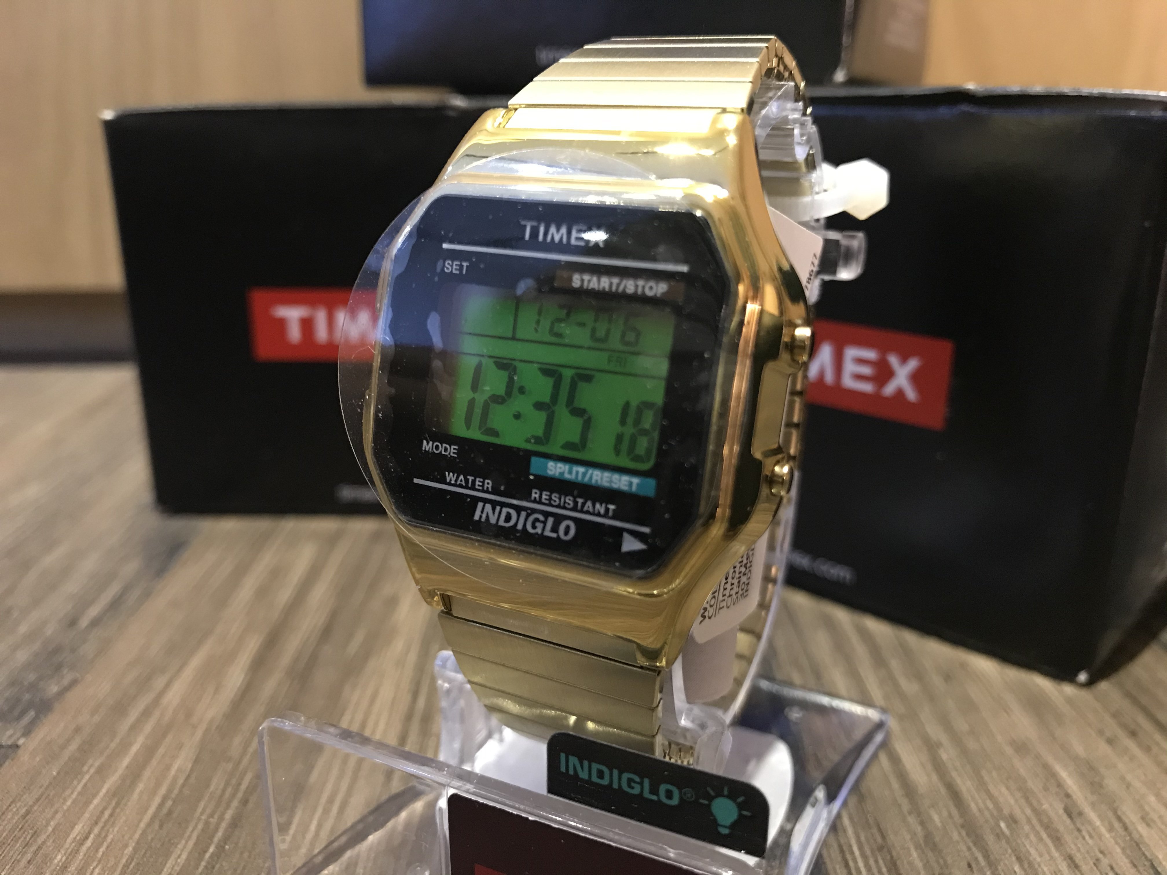 全新現貨TIMEX digital 電子錶手錶腕錶supreme 同款金色CASIO G-SHOCK