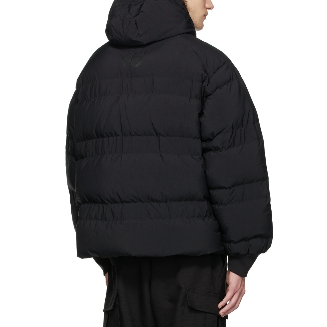 全新真品代購-F/W22 新品!] Y-3 背後LOGO 連帽羽絨外套/ 防寒外套(Y3