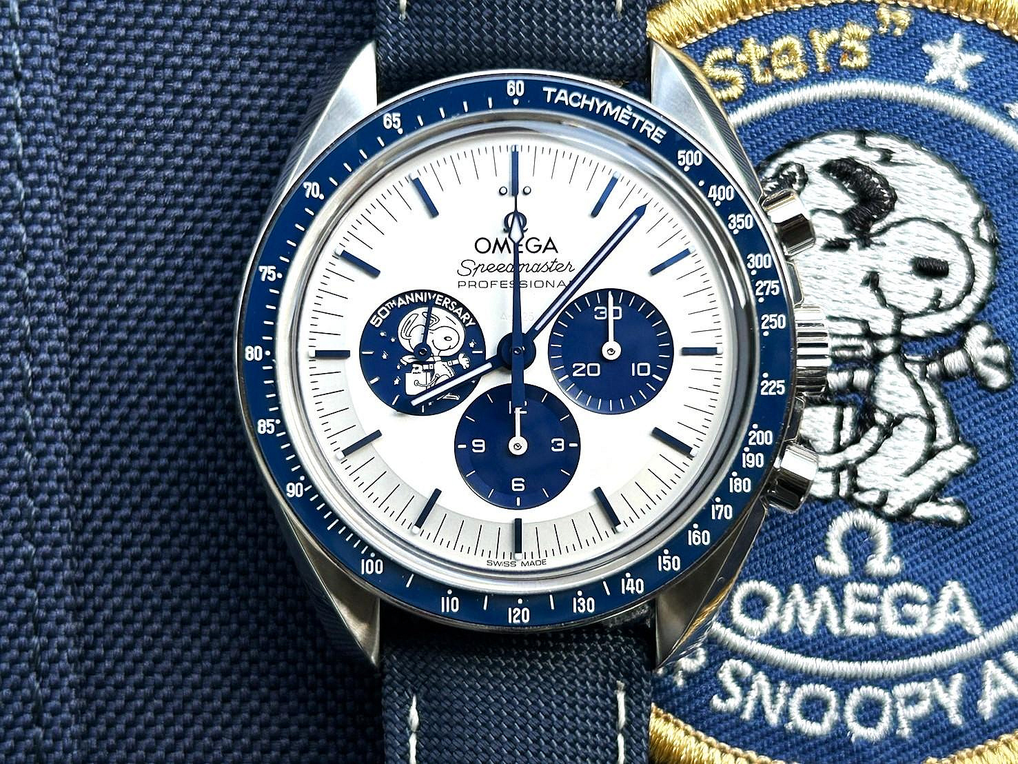 飛馬當舖 OMEGA 歐米茄 2022保單 Speedmaster 超霸 31032425002001 阿波羅13 50周年 銀史努比獎章 9成5新 42mm