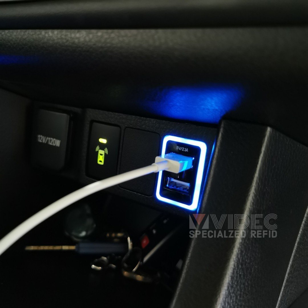 威德汽車 HID 豐田 TOYOTA 2014 ALTIS 11代 原廠 USB 增設 充電 含 LED 燈