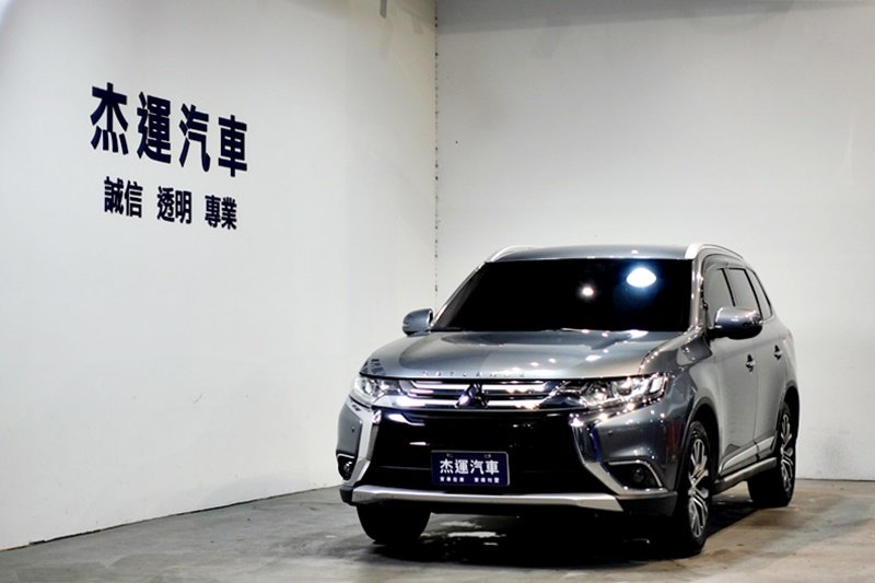 2018 Mitsubishi 三菱 Outlander