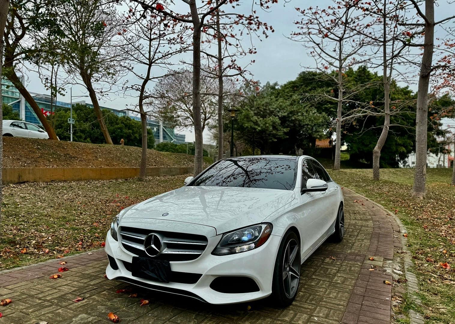 2016年M-Benz C300 4Matic