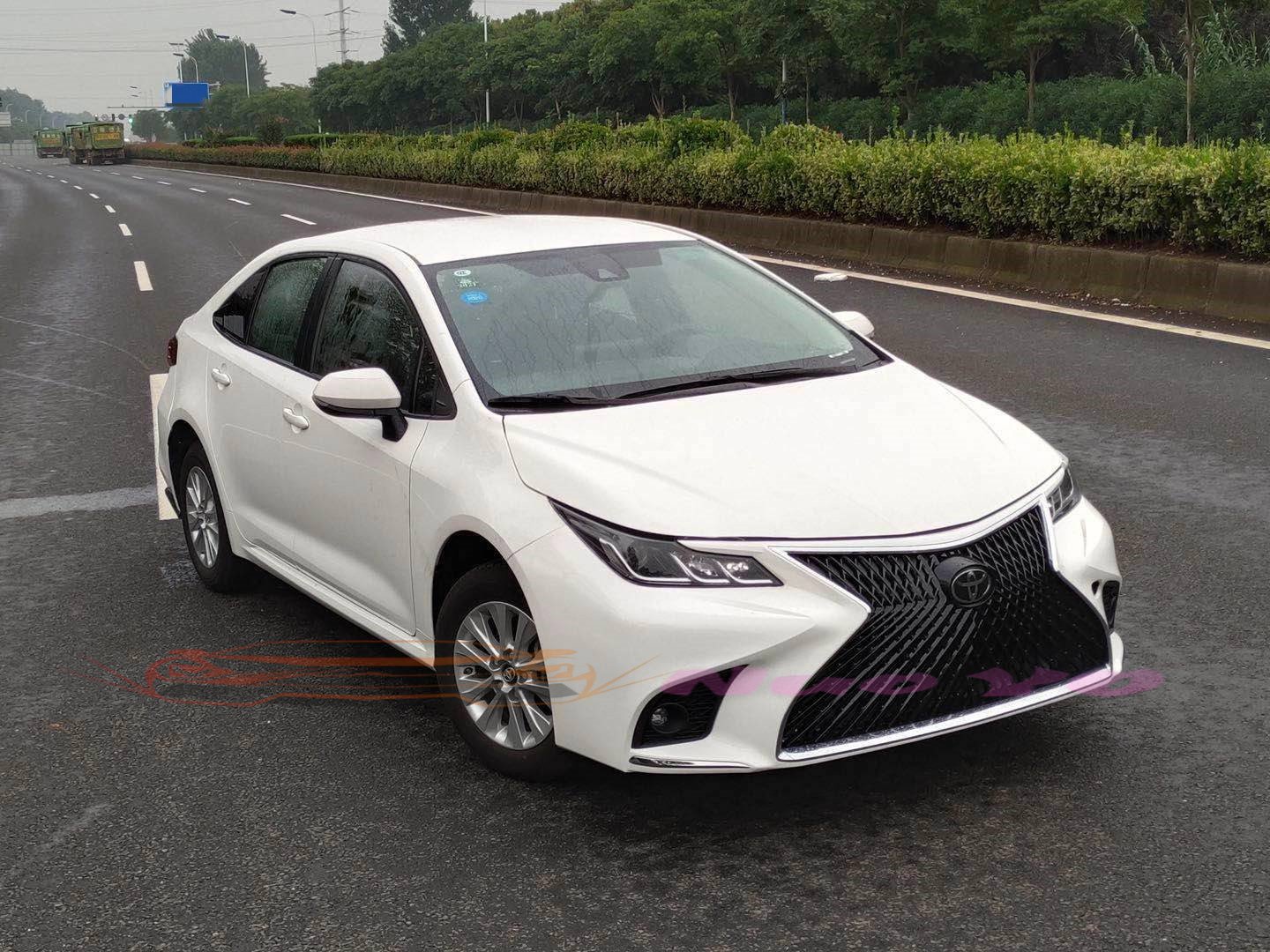 諾亞 19 20 年 豐田 TOYOTA ALTIS 12代 改 LEXUS 前保桿 後保桿 式樣 大包 素材