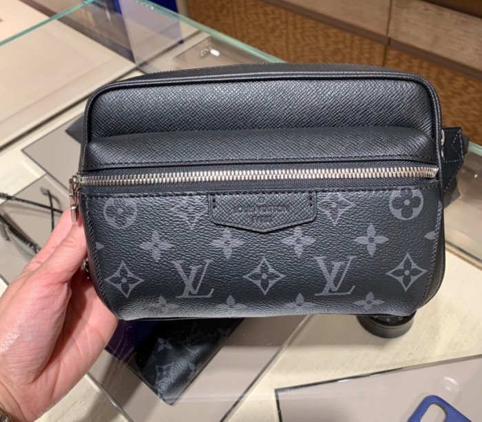 Louis Vuitton, Bags, Louis Vuitton Outdoor Bumbag M3245