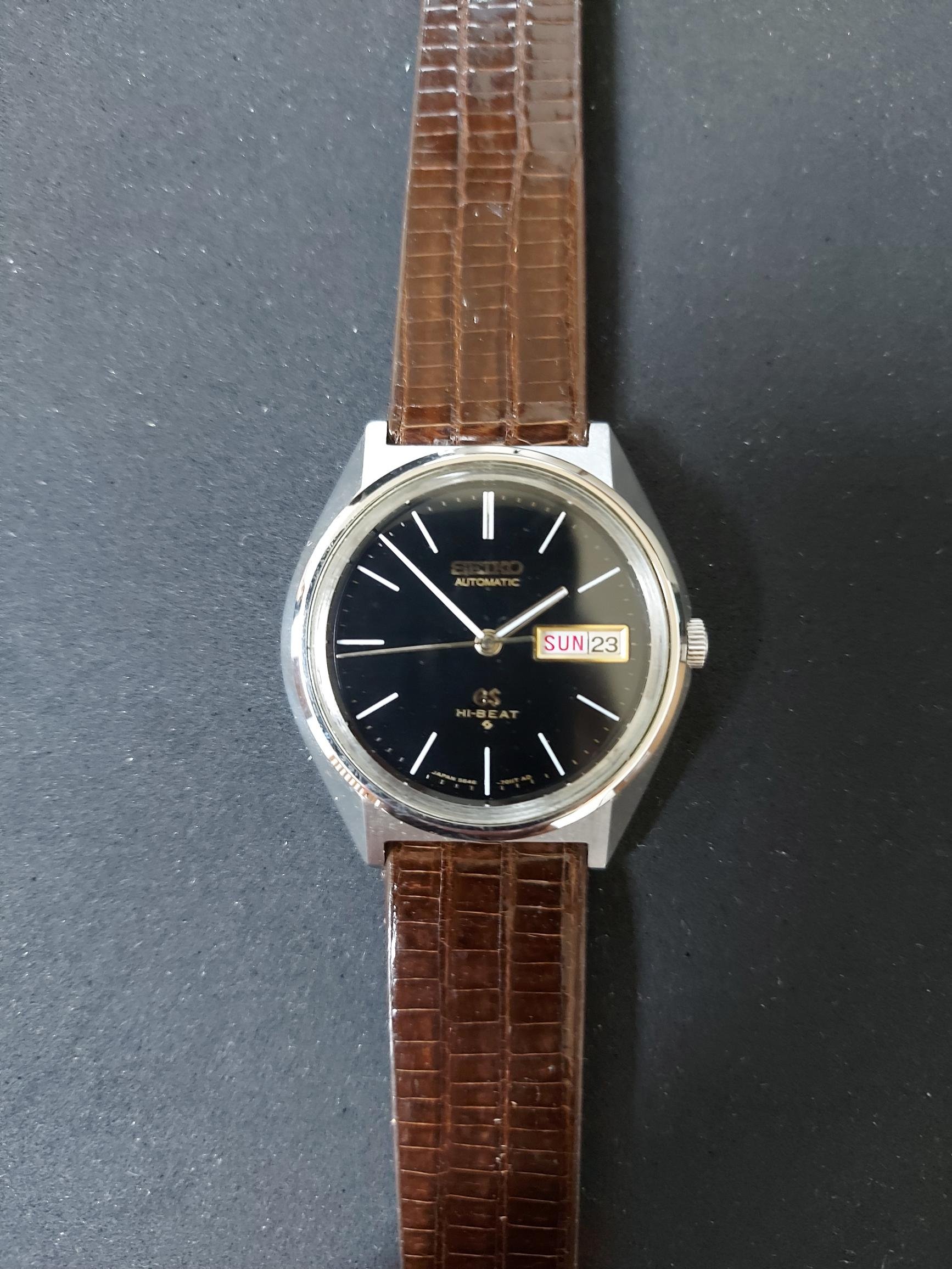 Grand Seiko GS 5646-7011，極美品，Seiko原廠全新加拿大製蜥蜴皮錶帶，洗油完畢，走行正常，面交品，已收訂。