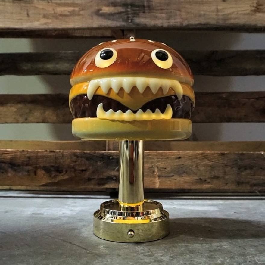 現貨可自取UNDERCOVER HAMBURGER LAMP MEDICOM TOY 漢堡燈檯燈夜燈