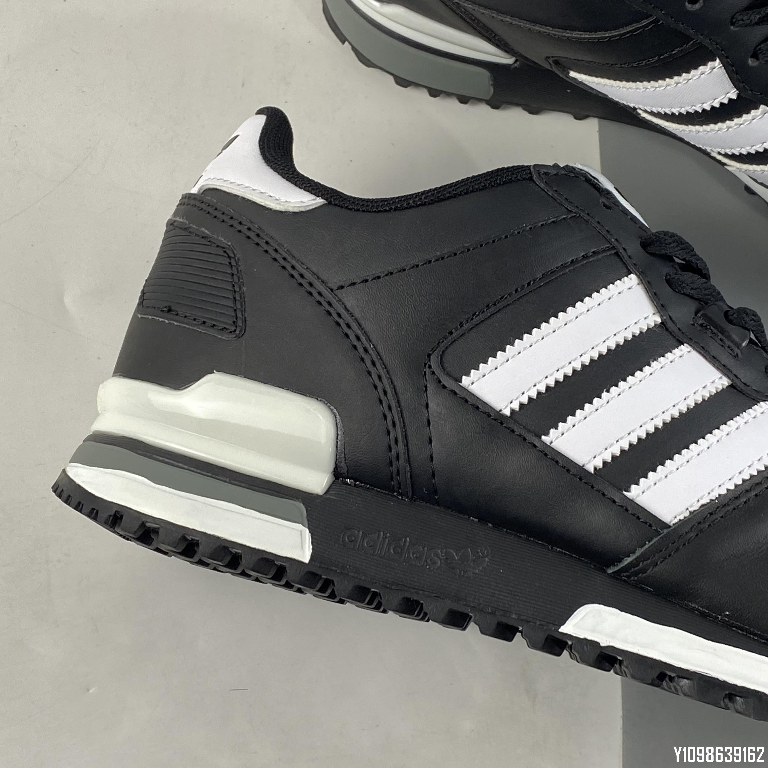 adidas Original ZX 700 黑白中底百搭運動慢跑鞋G63499 男女鞋| Yahoo 