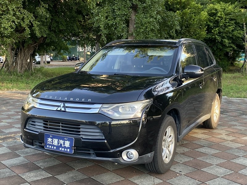 2016 Mitsubishi 三菱 Outlander