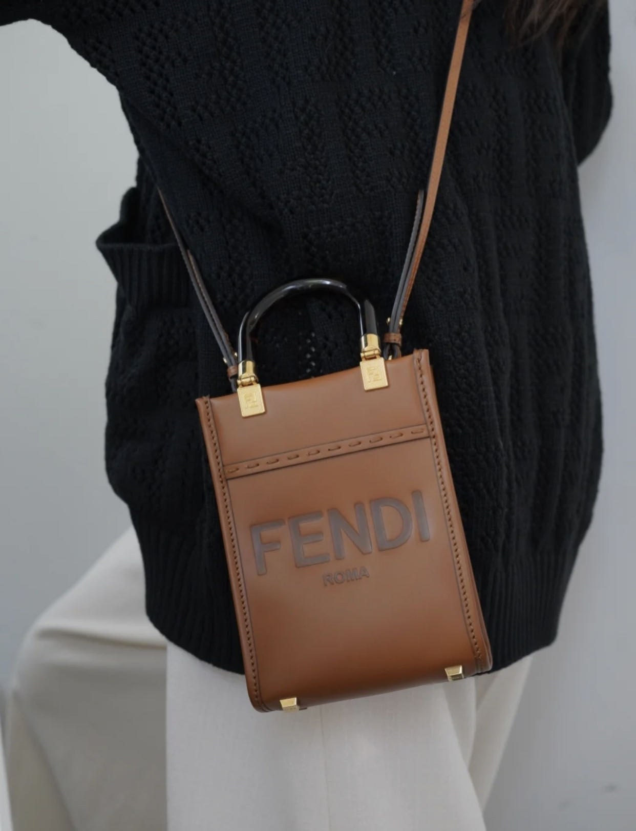 優先配送 マンマの値段と価格推移は？｜7件の売買データ FENDI ...