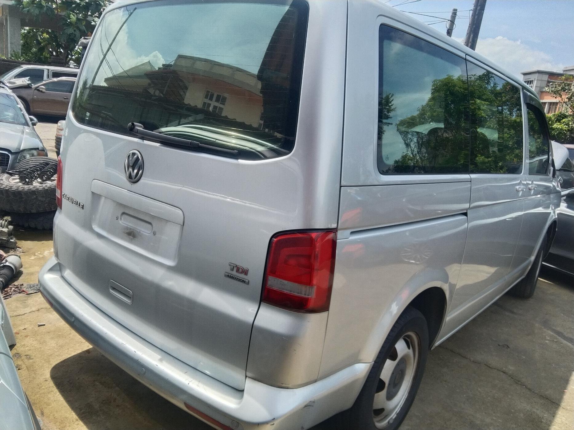 VW/福斯 T5 2.0TDI/4MOTION/4WD零件車/報廢車 全車拆賣