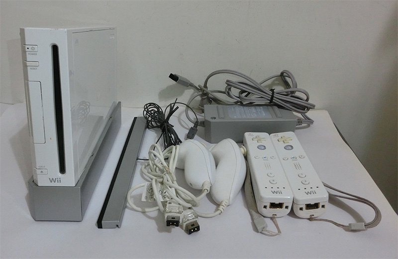 Nintendo Wii 主機rvl 001 Jpn 附原版光碟及其他配件 Yahoo奇摩拍賣