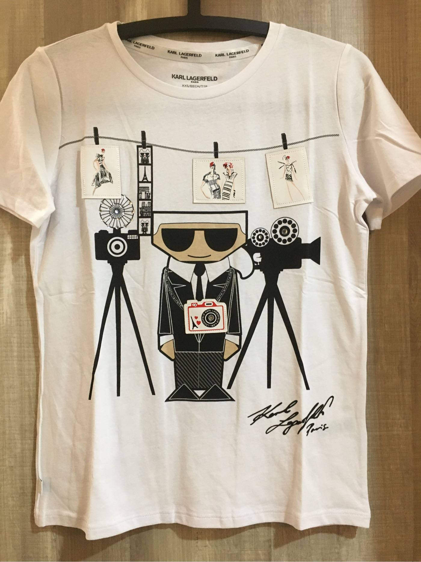 新品未使用タグ付き　KARL LAGERFELD 白Tシャツ