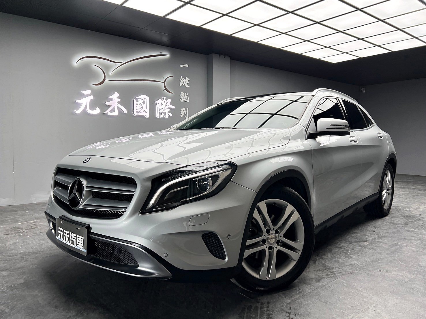 2014 M-Benz 賓士 Gla-class