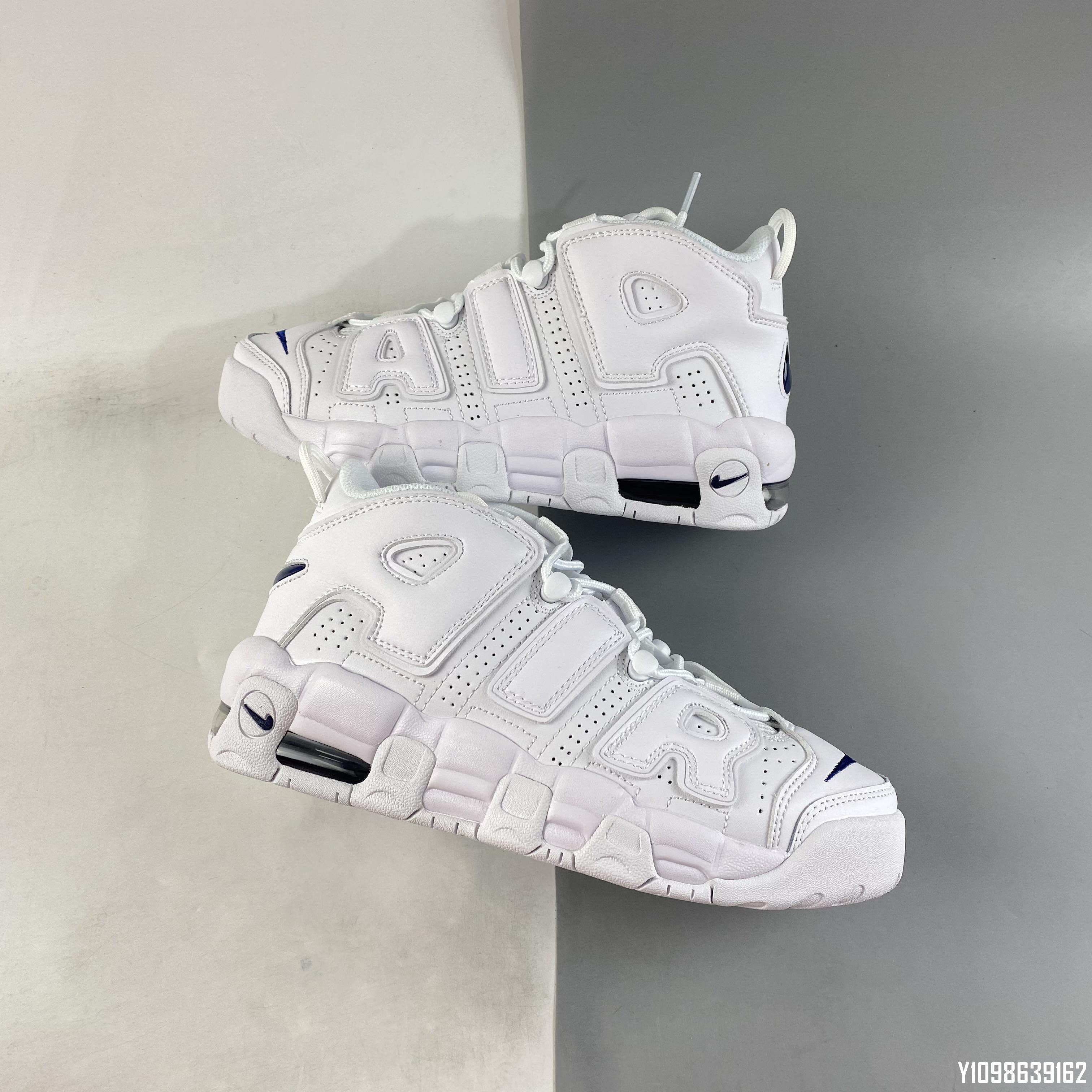 NIKE AIR MORE UPTEMPO CHI QS 26.0cm - iplace.co.il