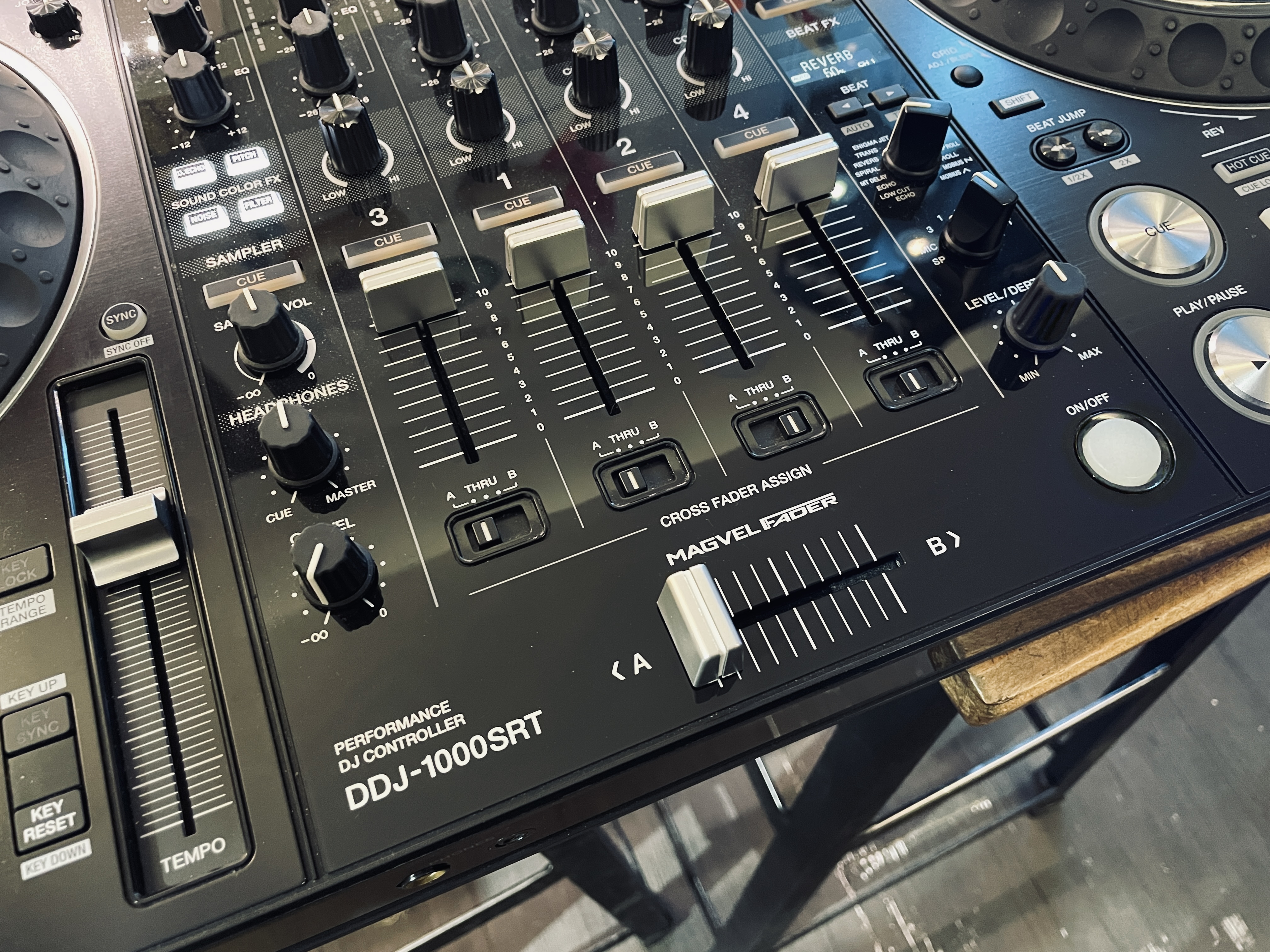 【Ghost DJ Studio 】Pioneer DJ DDJ - 1000SRT 中古美品