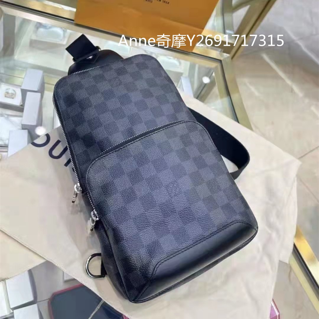 二手正品 LV 路易威登 AVENUE 單肩包 男款胸包 黑色 棋盤格 斜背包 N41719 現貨