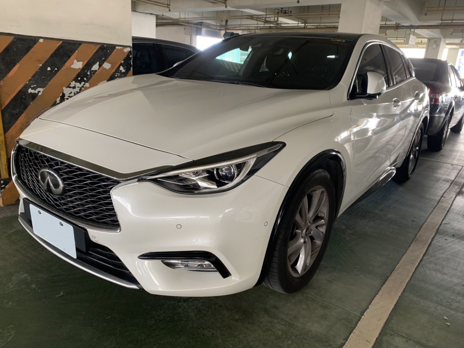 2017 Infiniti Q30