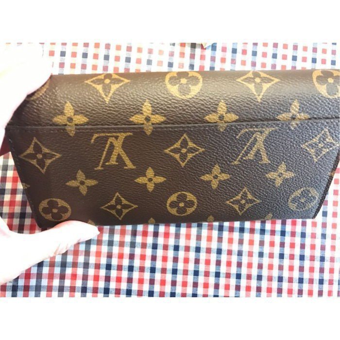 Louis Vuitton MONOGRAM Sarah wallet (M62235, M62234, M62236