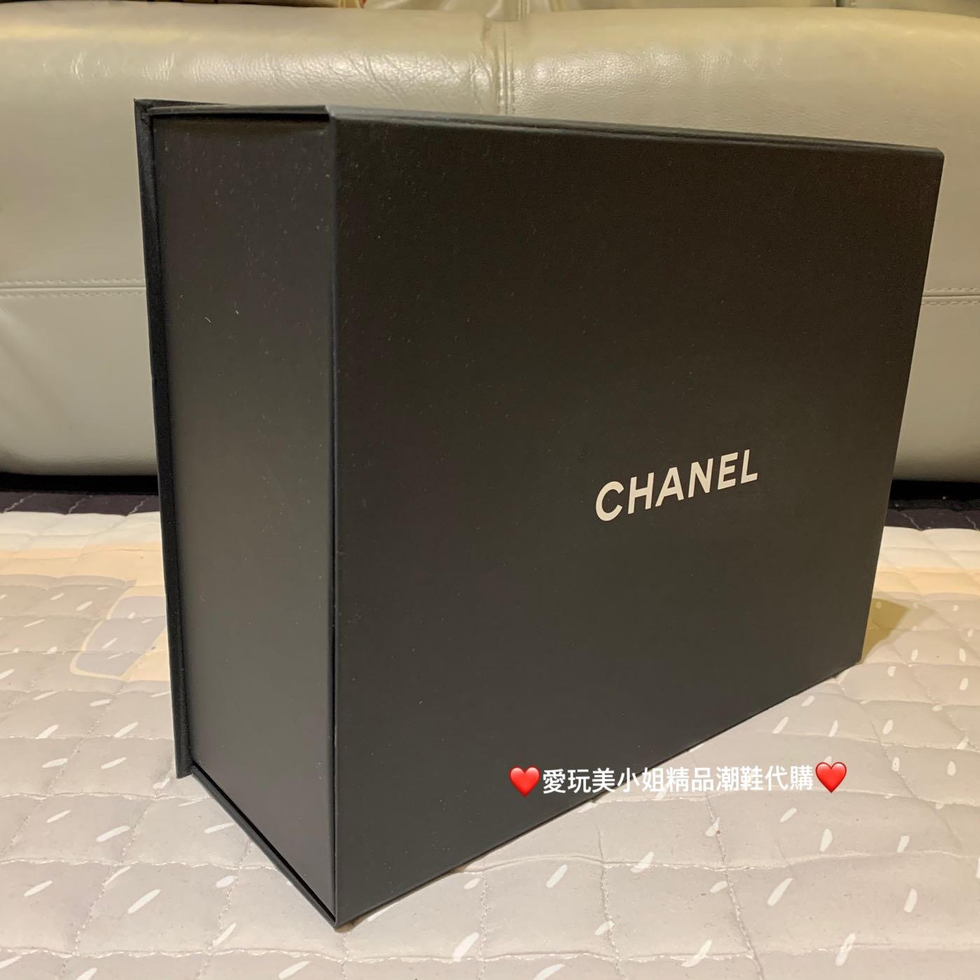 Chanel 香奈兒磁吸式包包空盒尺寸約27*33.5*12.5 | Yahoo奇摩拍賣