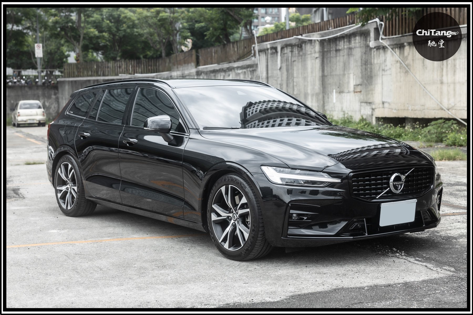 2022 Volvo 富豪 V60