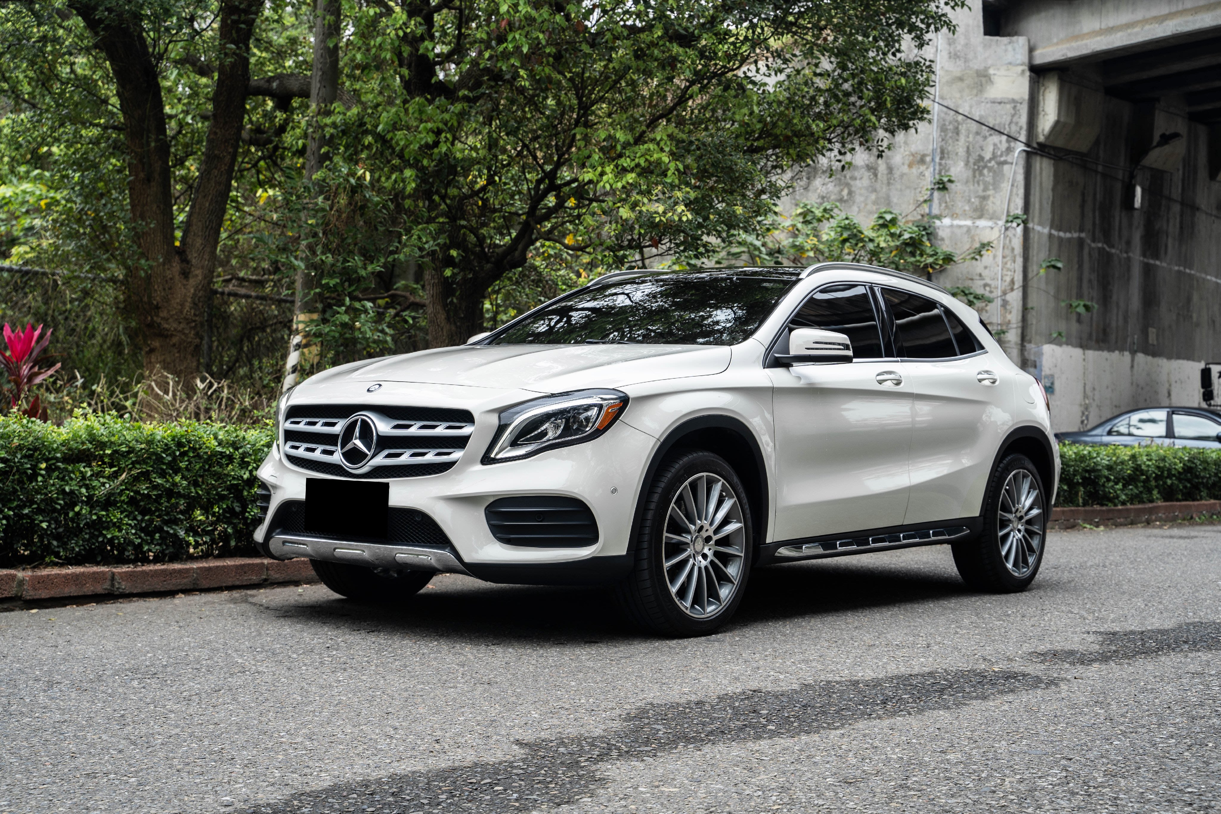 2018 M-Benz 賓士 Gla-class