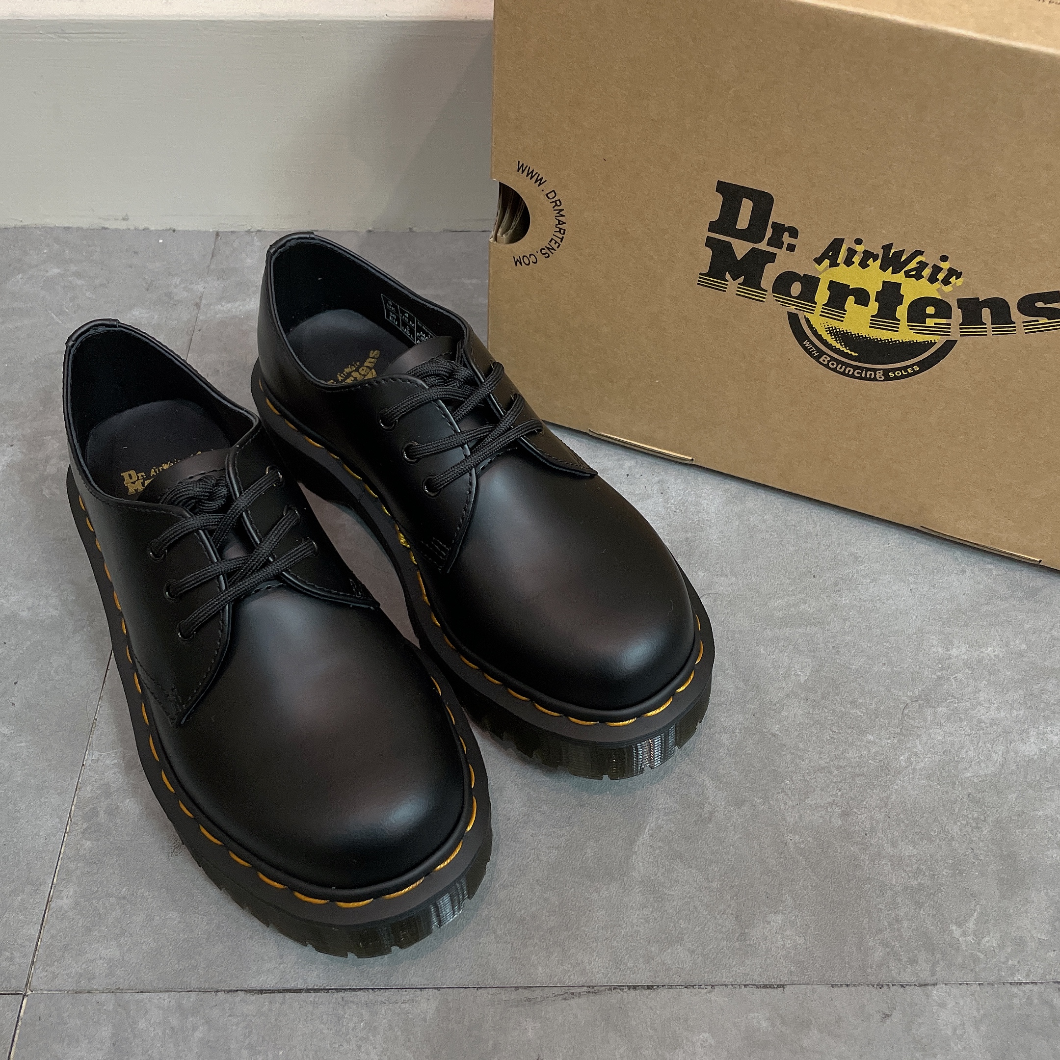 Dr.Martens 馬丁鞋馬汀鞋經典1461 BEX 3孔厚底黑色硬皮【 BRITISH LOOK